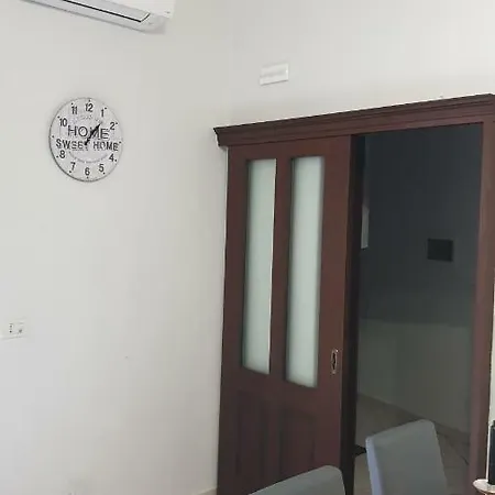 Saint Cristofer House شقة